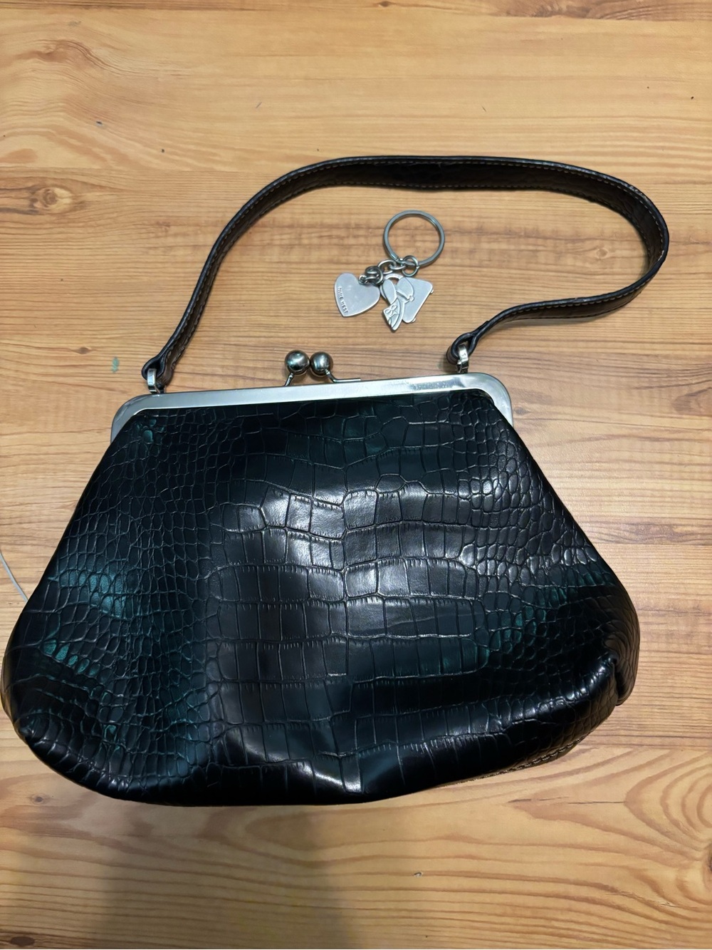 Nine West faux crocodile leather black kisslock handbag Y2K 2000s